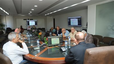 اجتماع موسع لحل مشكلات الصرف الصحي في منطقة مرغم الصناعية بالإسكندرية