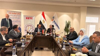 الكهرباء توقع عقدا لتدعيم شبكة الجهد العالي وربط محطة مترو الخط الرابع 