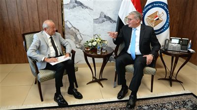 وزير البترول يبحث مع المهندس نجيب ساويرس تعزيز الاستثمارات في قطاع التعدين