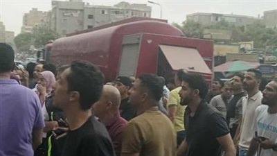 إصابة 6 أشخاص باختناق في حريق مخزن قطع غيار سيارات بالحرفيين