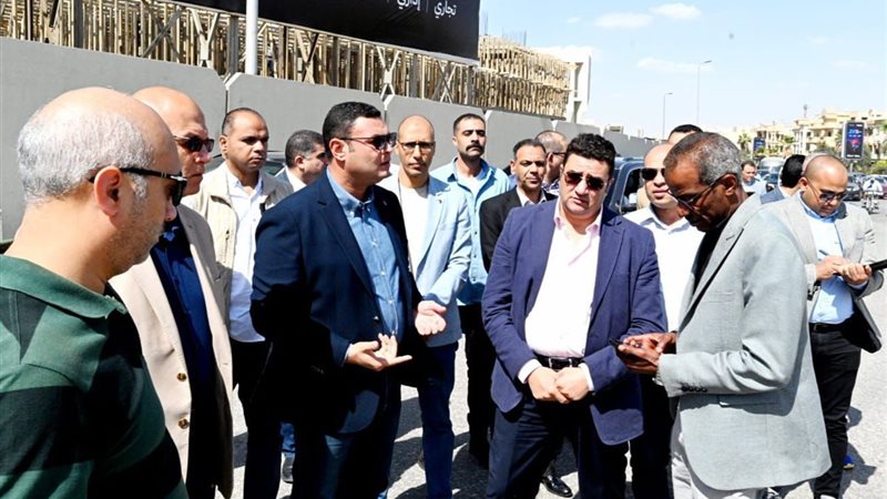 وزير الإسكان يتفقد