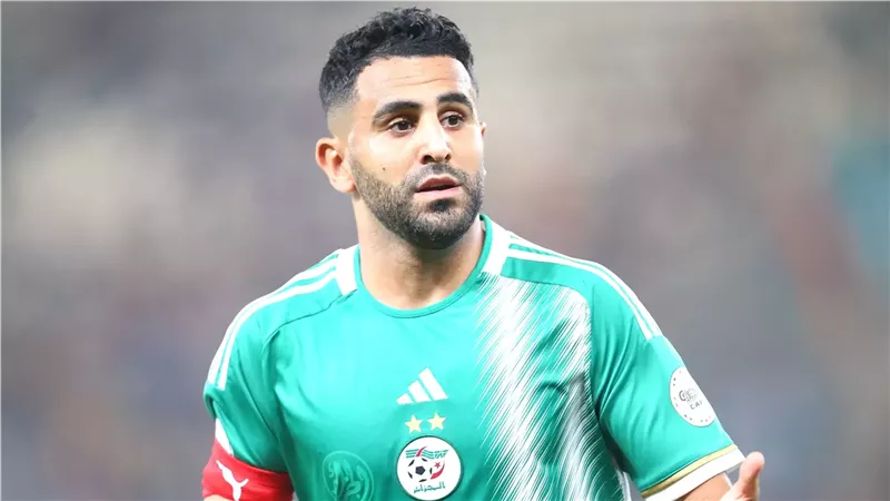 رياض محرز، فيتو