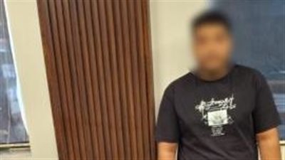 ضبط صاحب محل لبيع ريسيفرات معدة لفك شفرات القنوات الفضائية بالتجمع 