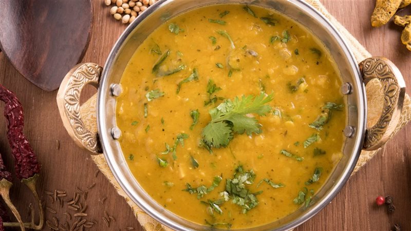 شوربة عدس بالخضار