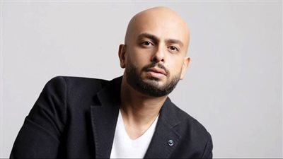 عُقدة أحمد مراد!.. سر الهجوم المستمر على الروائي الشاب رغم نجاح أعماله.. ولماذا غضب المثقفون من تعيينه بـ