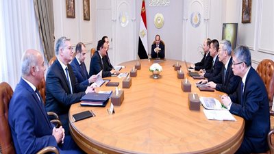 الرئاسة في أسبوع.. السيسي يستقبل رؤساء شركات أباتشي وإكسون موبيل والصين الوطنية للهندسة الكيميائية.. يشدد على أهمية مشروعات استكشاف الغاز الطبيعي وتذليل العقبات وجذب المزيد من الاستثمارات