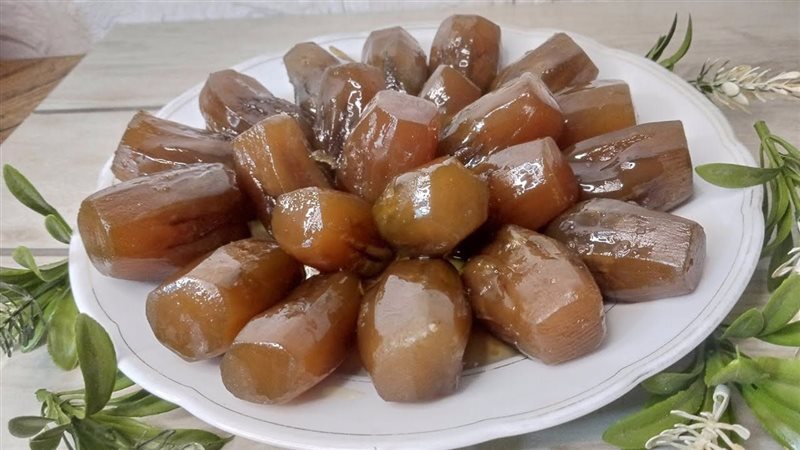 مربى الباذنجان، فيتو