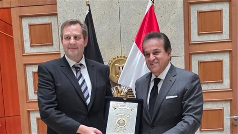 د.خالد عبدالغفار،