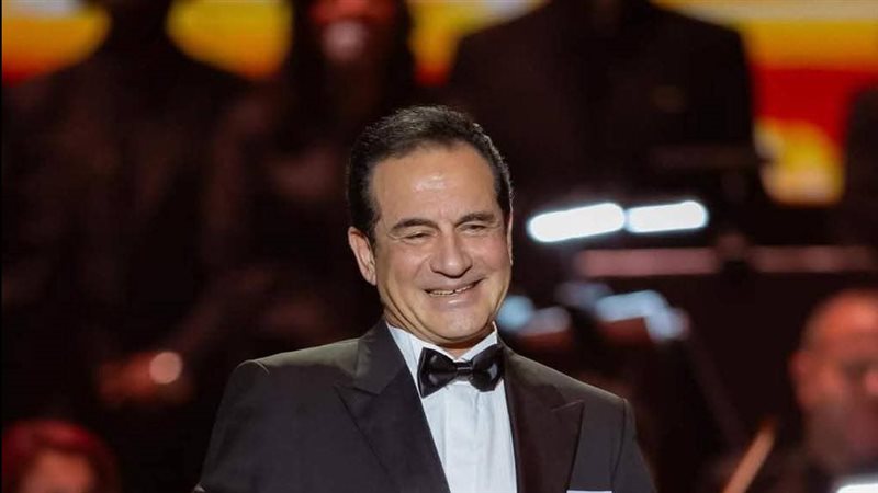 المطرب محمد ثروت،