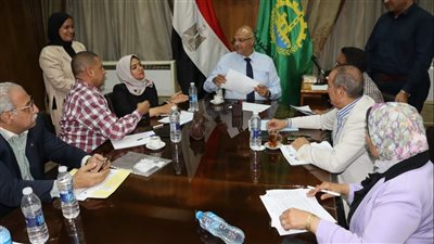 فرص عمل وخدمات صحية تتصدر طلبات المواطنين في لقاء محافظ القليوبية