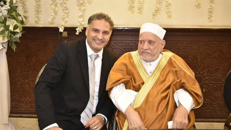 الدكتور أحمد عمر