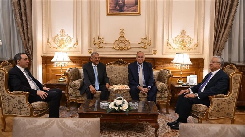 لقاء رئيس البرلمان