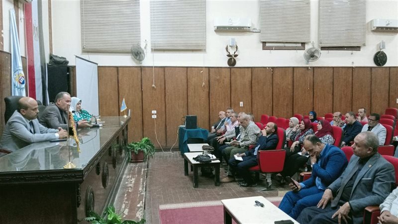 اجتماع وكيل وزارة