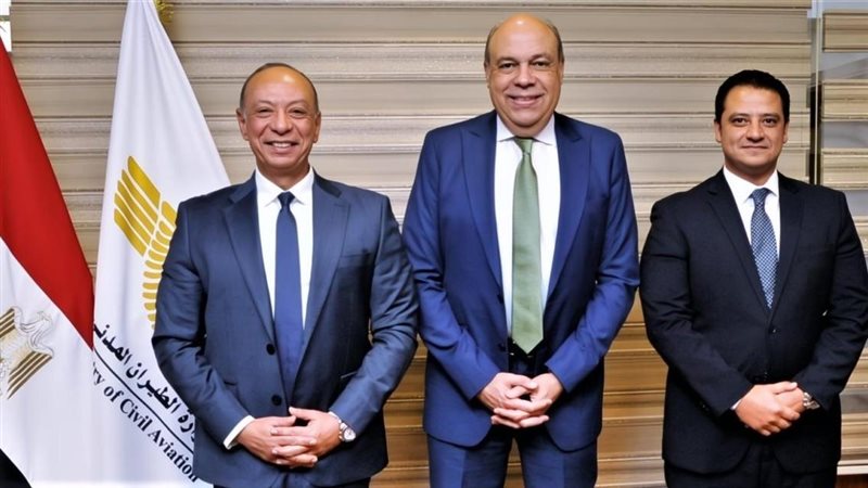 وزير الطيران المدني