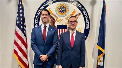 وزير الاستثمار يلتقي الرئيس التنفيذي للمؤسسة الأمريكية للتمويل من أجل التنمية بواشنطن