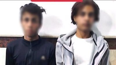ضبط 3 أشخاص وسيدة بتهمة ممارسة الأعمال المنافية للآداب عبر تطبيق هاتفي بالإسكندرية