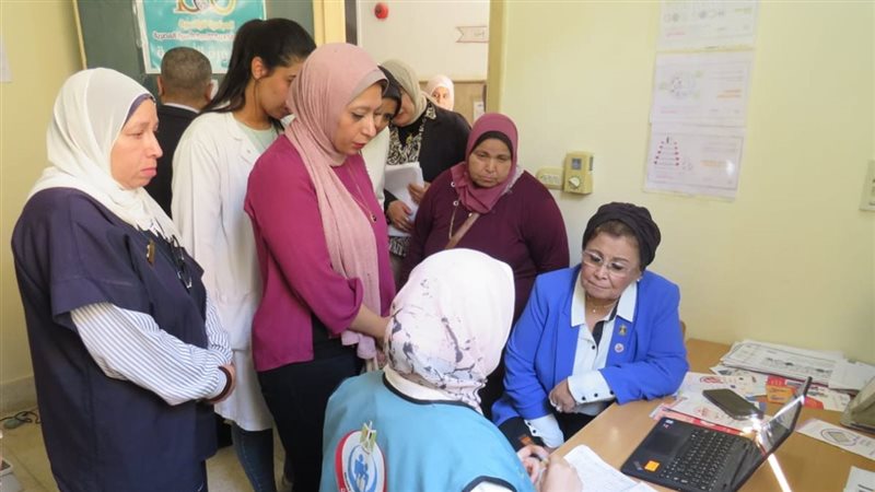 اجتماع د. عبلة الألفي،