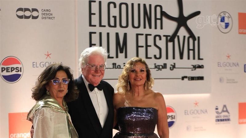يسرا وحسين فهمي،
