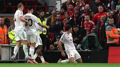 ماجواير يسجل الهدف الثاني لـ مانشستر يونايتد في شباك ليفربول 