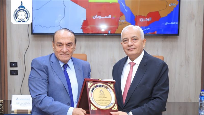اللواء سمير فرج في