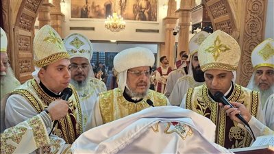 الأنبا مرقس يرسم كاهنان جديدان في إيبارشية شبرا الخيمة 