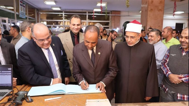 افتتاح معرض جامعة