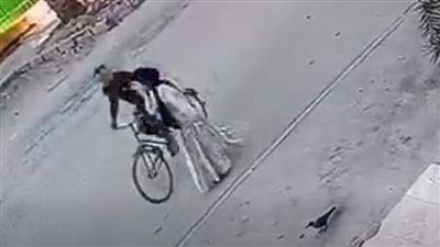 شهامة سائق أنقذت فتاة من لص اختطف هاتفها، والنشطاء: موقف رجولة وجدعنة (فيديو)