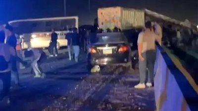 مصرع شخصين وإصابة 25 آخرين في تصادم 7 مركبات بطريق السويس الصحراوي