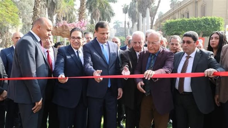 وزير الزراعة يفتتح