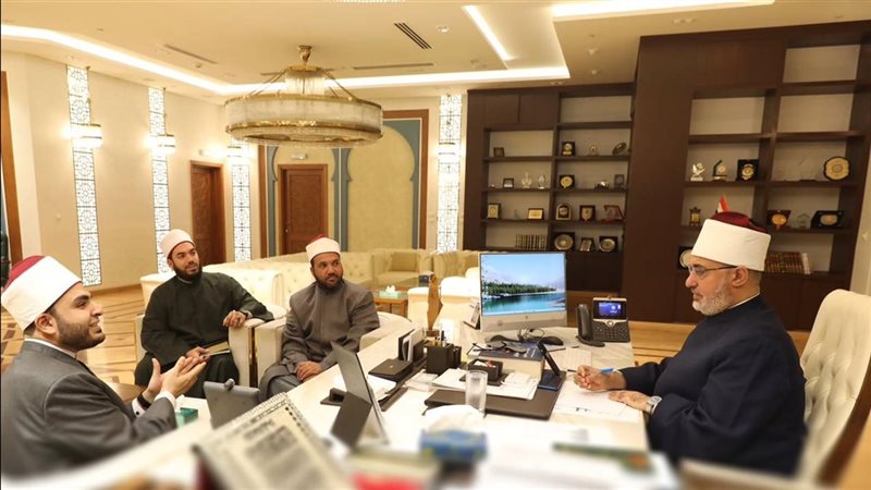 مفتي الجمهورية يجتمع