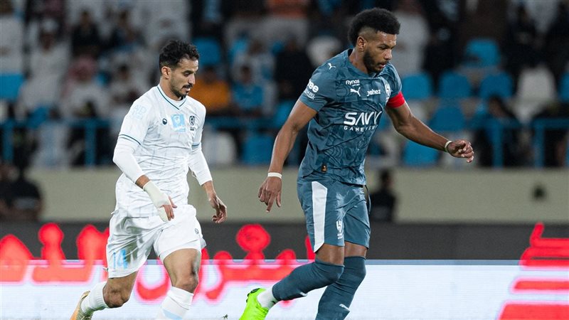 الهلال والأخدود 