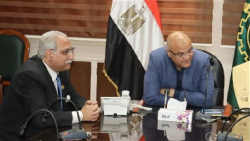 محافظ القليوبية يحقق