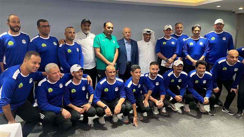 أبو ريدة مع المتقدمين