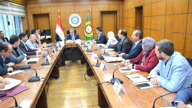اجتماع محافظ الدقهلية