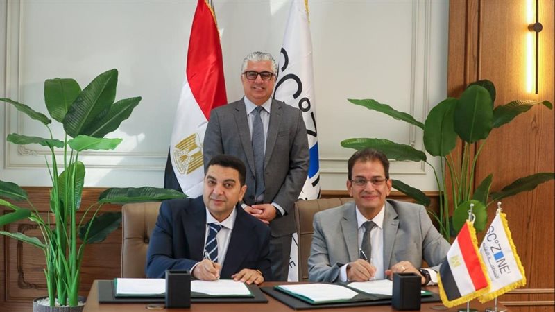 توقيع عقد مشروع الأهرام