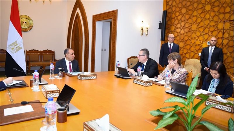 وزير الخارجية بدر