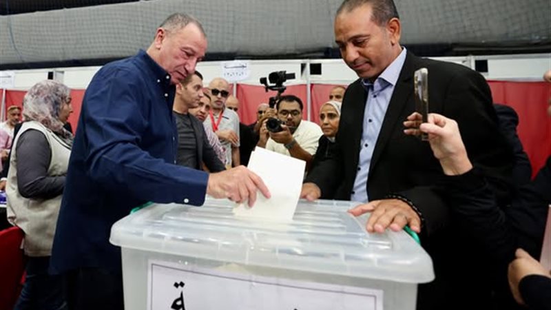 محمود الخطيب، فيتو