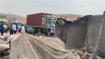 مصرع شخصين وإصابة 4 آخرين في تصادم تريلا بعدد من السيارات بنفق الأوتوستراد