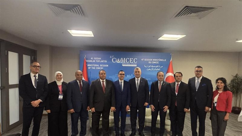 لقاء الخطيب مع وزير
