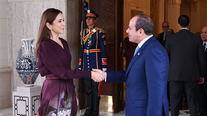 الرئيس السيسي وملكة