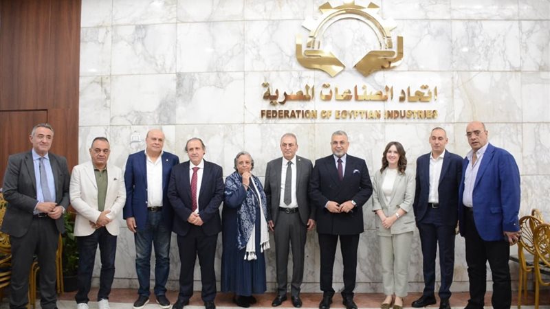 فوز المرشحين الـ12