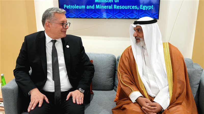وزير البترول يبحث
