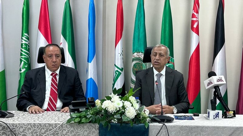 رئيس الأكاديمية العربية