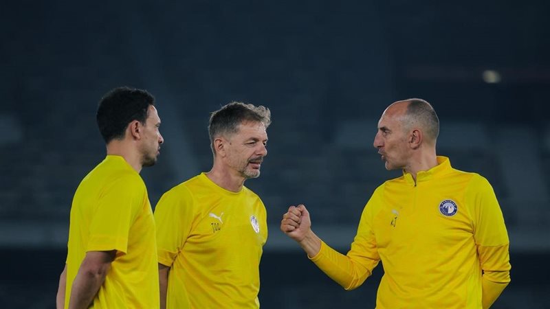 بيراميدز
