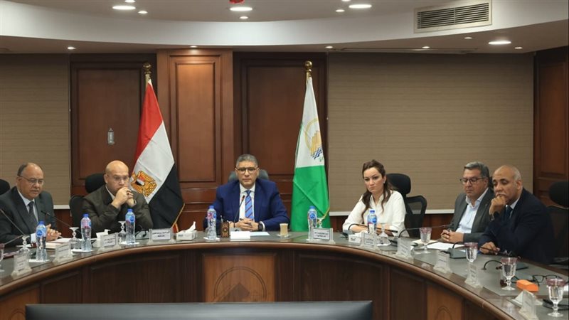 محافظ الجيزة خلال