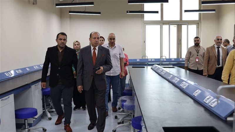 جولة رئيس جامعة المنصورة