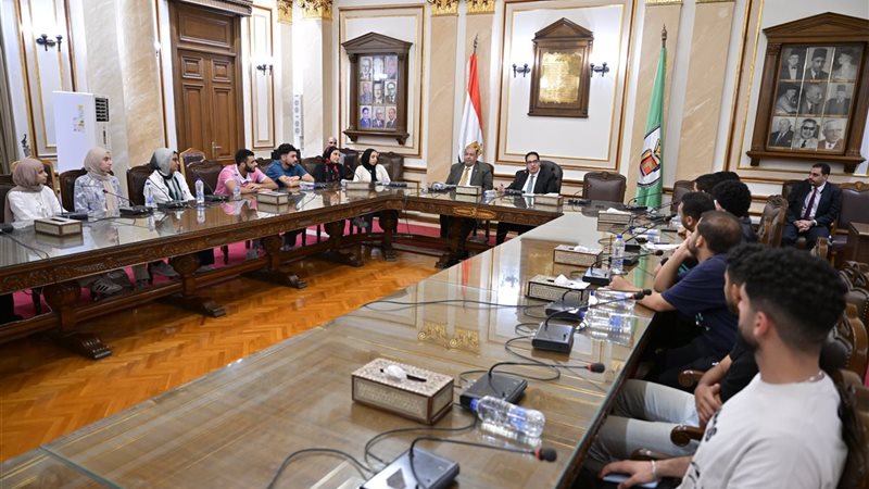 لقاء رئيس جامعة القاهرة