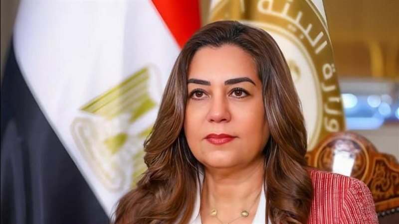  الدكتورة منال عوض