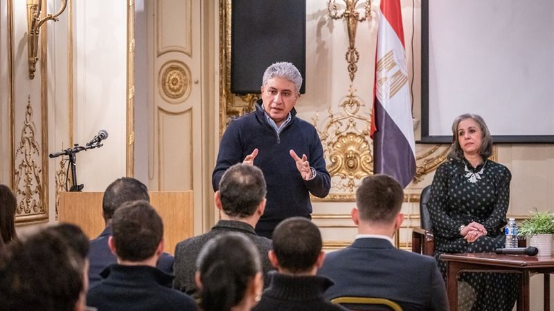 شريف فتحي وزير السياحة
