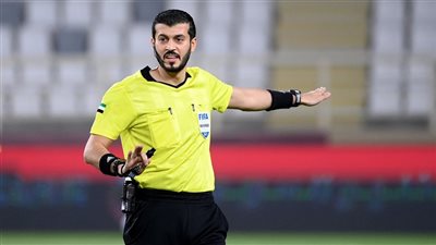 طاقم إماراتي يدير لقاء بيراميدز وسيراميكا في مباراة تحديد ثالث السوبر المصري